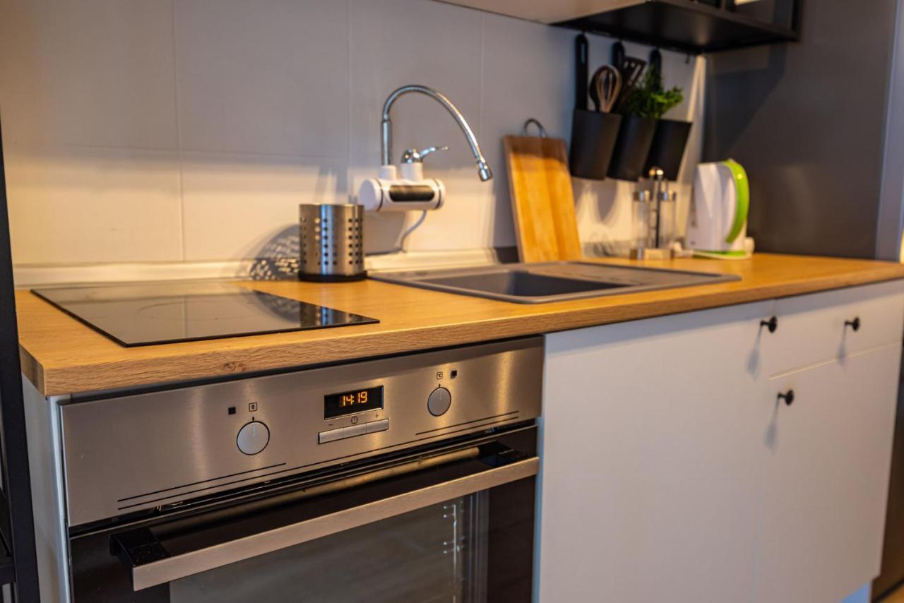Apartment Sunset โรวานิสกา ภายนอก รูปภาพ